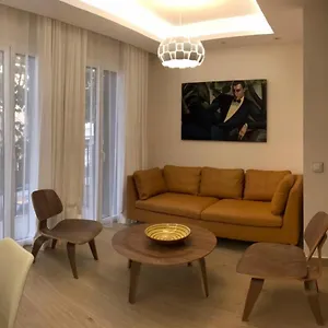 https://nuevo-apartamento-moderno-elisa-a-80-metros-de-la-playa.topcostabravahotels.com